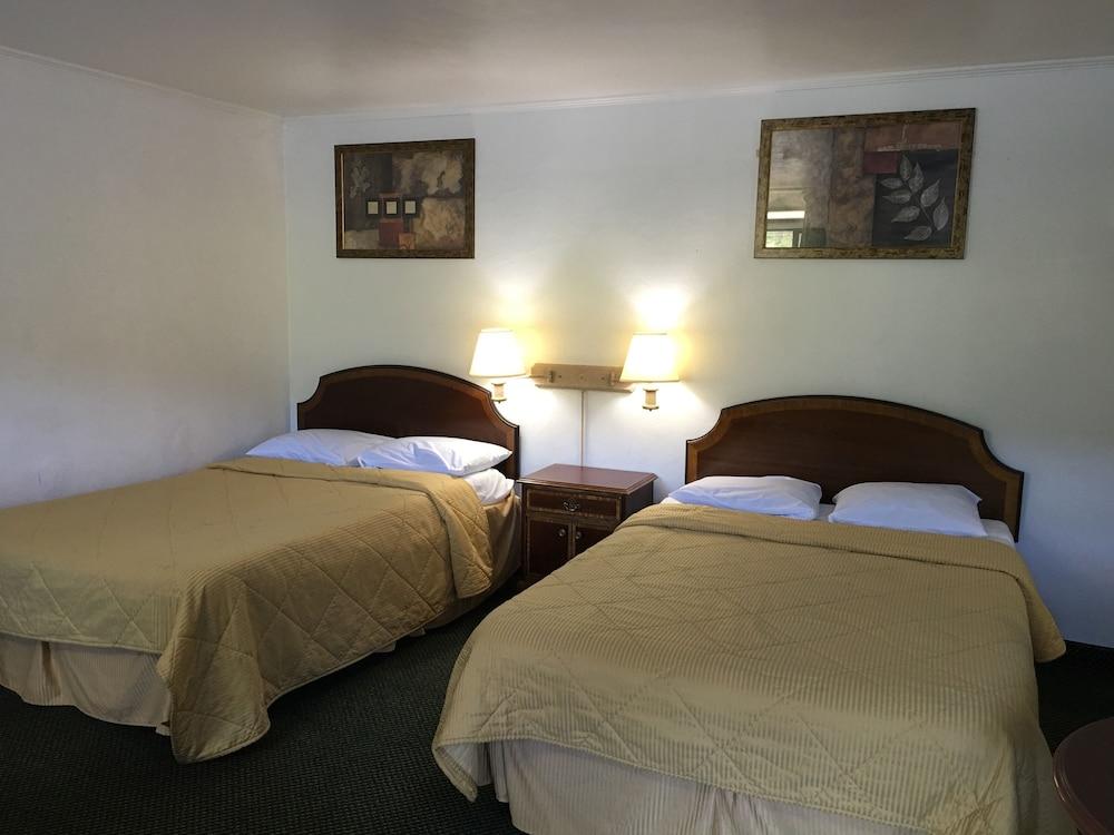 Relax Inn Altoona Extérieur photo